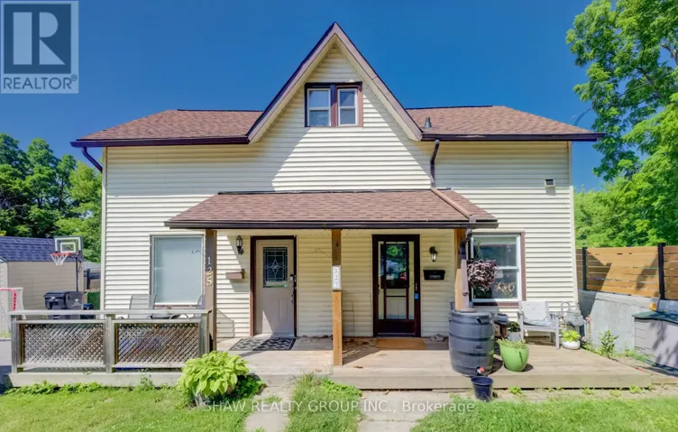 127 HENDERSON STREET, Cambridge, Ontario N3C2G3