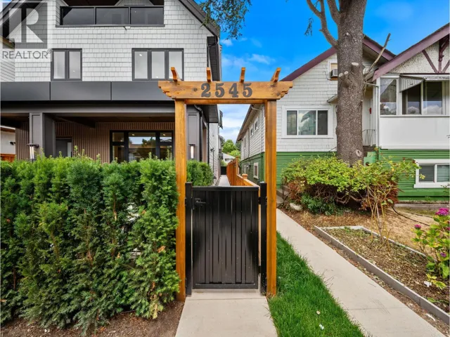 2547 E 2ND AVENUE, Vancouver, British Columbia V5M1C7