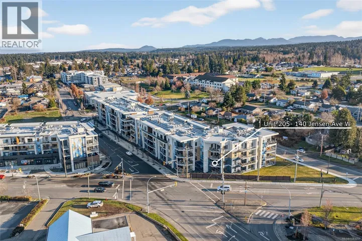 205 140 Jensen Ave W, Parksville, British Columbia V9P0H7
