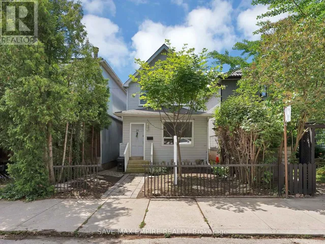 19 MINTO STREET, Toronto (Greenwood-Coxwell), Ontario M4L1B5