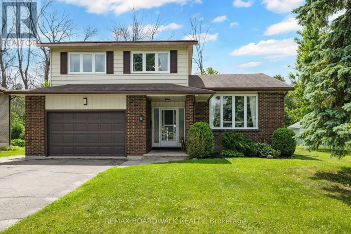 8 JESSIE DRIVE, Perth, Ontario K7H3J1
