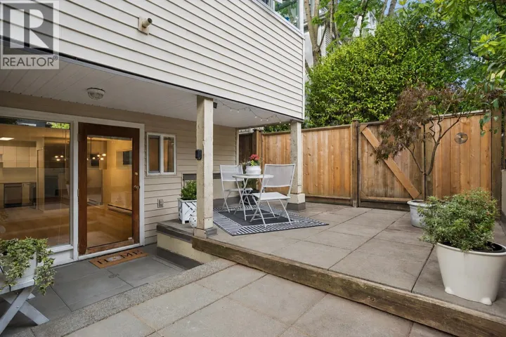 3 3250 W 4TH AVENUE, Vancouver, British Columbia V6K1R9