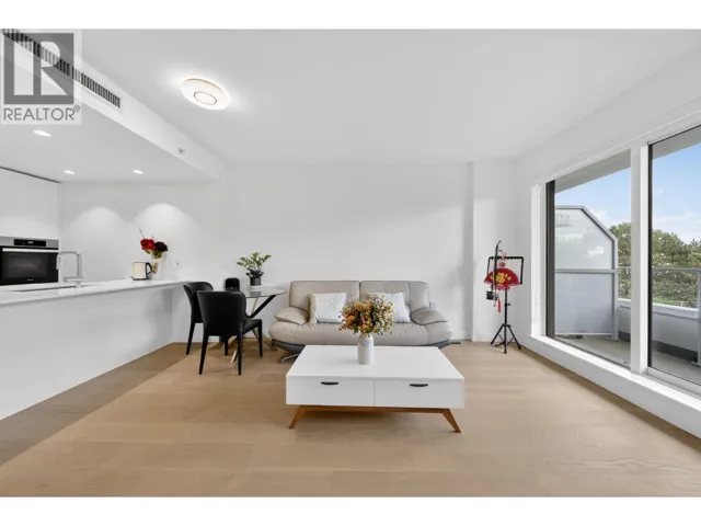 611 5788 GILBERT ROAD, Richmond, British Columbia V7C0G1