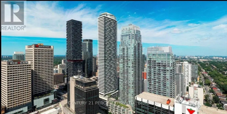 4710 - 2221 YONGE STREET, Toronto (Mount Pleasant West), Ontario M4S2B4