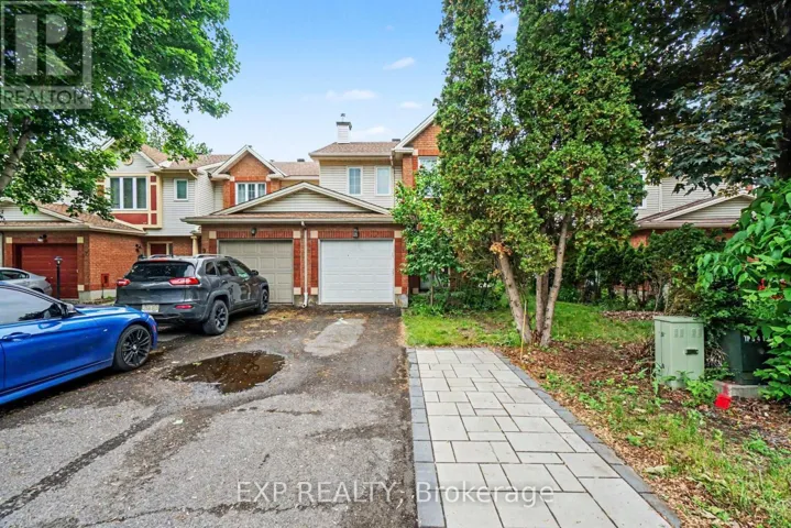 11 LONGSHIRE CIRCLE, Ottawa, Ontario K2J4K7