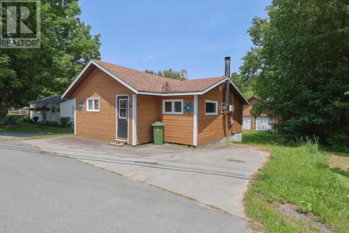 1 Morton Street, Milton, Nova Scotia B0T1P0