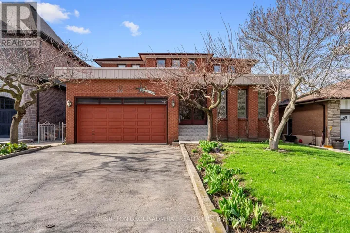 48 WELDRICK ROAD W, Richmond Hill (North Richvale), Ontario L4C3T8