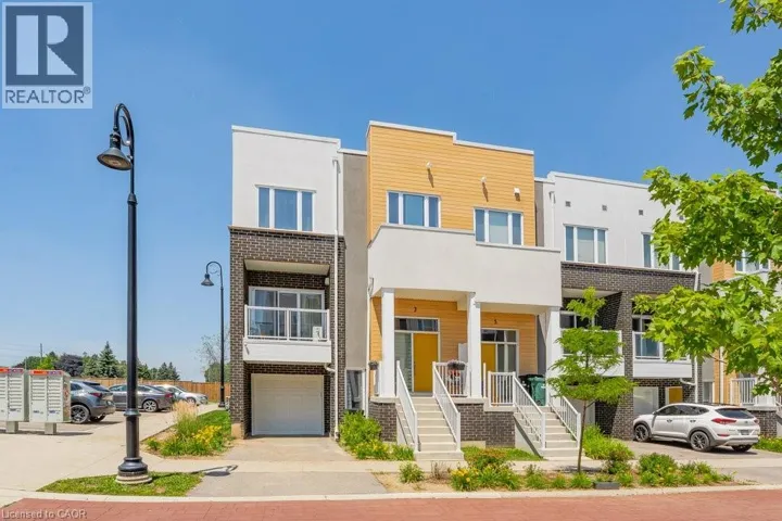 3 VISIONARY Avenue, Kitchener, Ontario N2R0R7