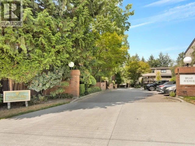 206 2140 BRIAR AVENUE, Vancouver, British Columbia V6L3E3