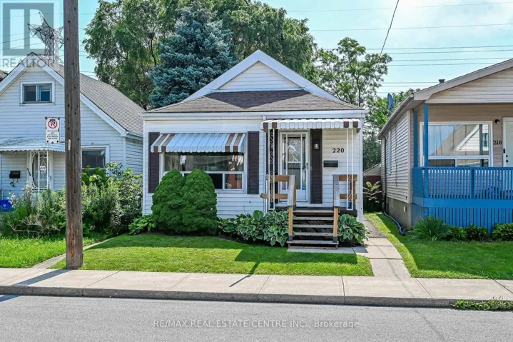 220 PALING AVENUE, Hamilton (Homeside), Ontario L8H5J7