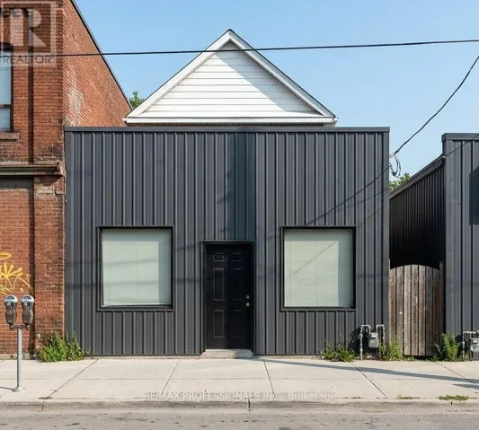 # MAIN - 759 BARTON STREET E, Hamilton (Stipley), Ontario L8L3A9