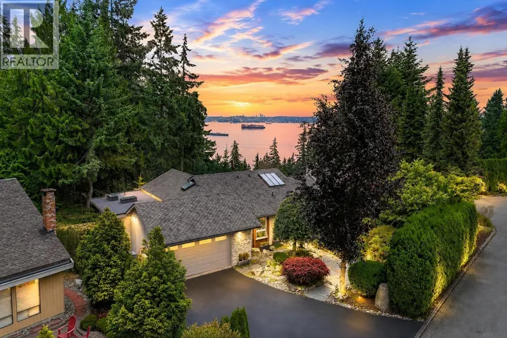 3706 SOUTHRIDGE PLACE, West Vancouver, British Columbia V7V3H8