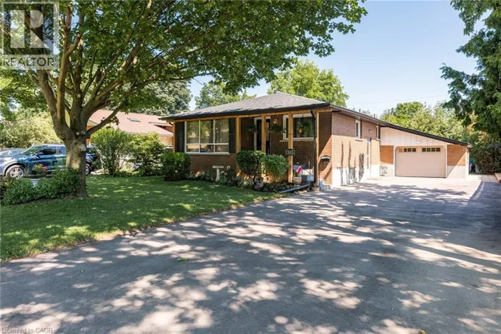 1315 ROSEMARY Crescent, Burlington, Ontario L7P2P3