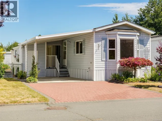 2 7509 Central Saanich Rd, Central Saanich, British Columbia V8M2B5