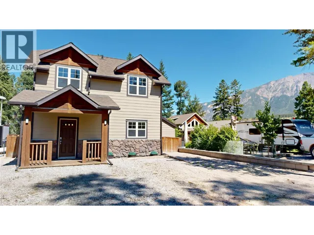 4868 Riverview Drive Unit# 93, Edgewater, British Columbia V0A1E0