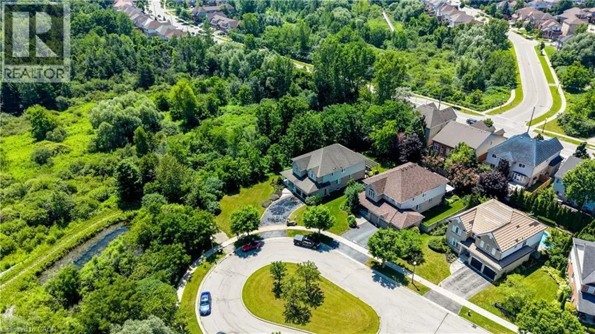 23 BUERKLE Court, Kitchener, Ontario N2P2S1