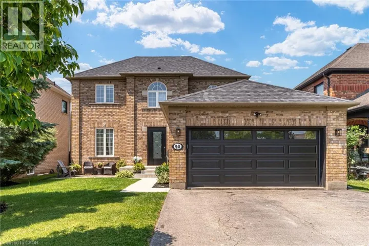 90 DAVIDSON Boulevard, Dundas, Ontario L9H7M3