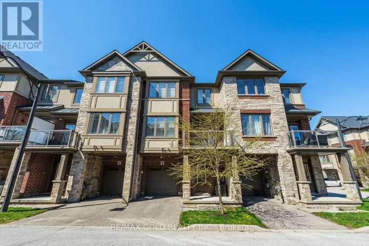 4 BIRD LANE, Hamilton (Meadowlands), Ontario L9G0G7