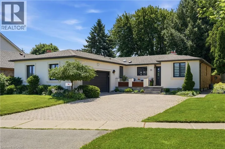 12 CHEVAL Drive, Grimsby, Ontario L3M4P9