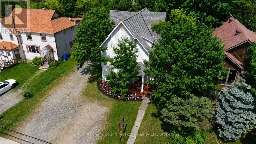 18 WILLIAM STREET, Parry Sound, Ontario P2A1V1