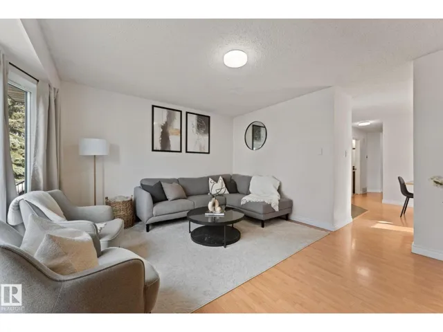 4621 126 AV NW, Edmonton, Alberta T5A4L1