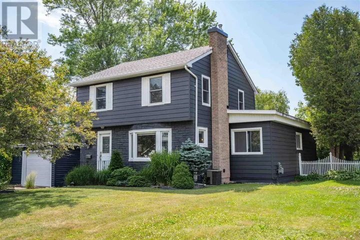 71 Summit AVE, Sault Ste. Marie, Ontario P6B2S8