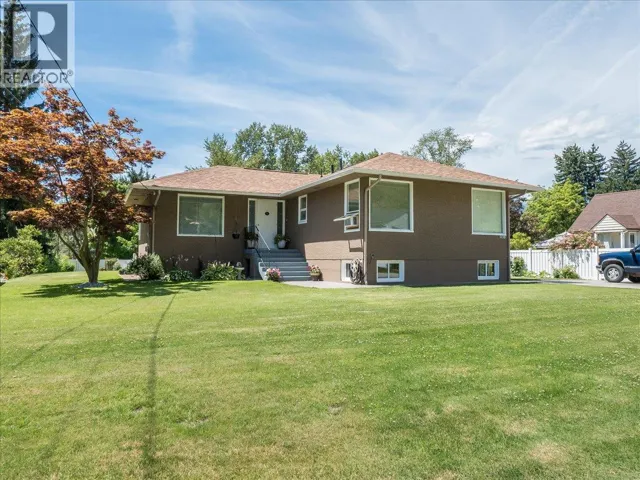 1120 Columbia Avenue, Trail, British Columbia V1R1J2