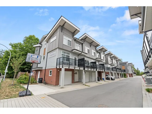 13 4771 224 STREET, Langley, British Columbia V3A3N5