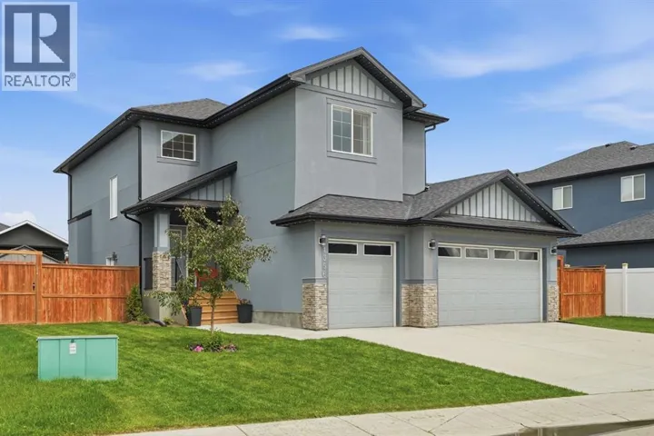1356 Lackner Boulevard, Carstairs, Alberta T0M0N0