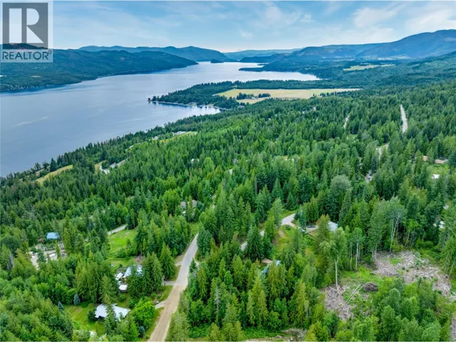 Mountain Drive Lot# 40, Anglemont, British Columbia V0E1M8