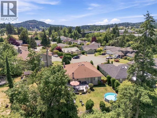 8 6766 Central Saanich Rd, Central Saanich, British Columbia V8Z7E1
