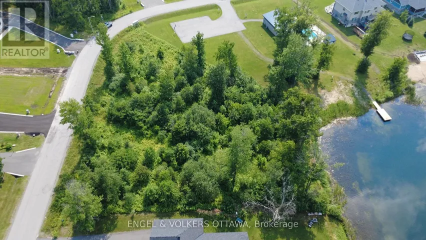 576 SHOREWAY DRIVE, Ottawa, Ontario K4P0G3