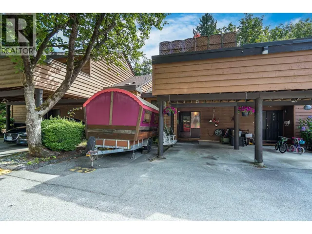 220 CORNELL WAY, Port Moody, British Columbia V3H3W2