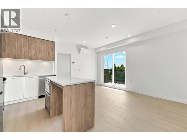 427 82 FIRST STREET, New Westminster, British Columbia V3L0L8