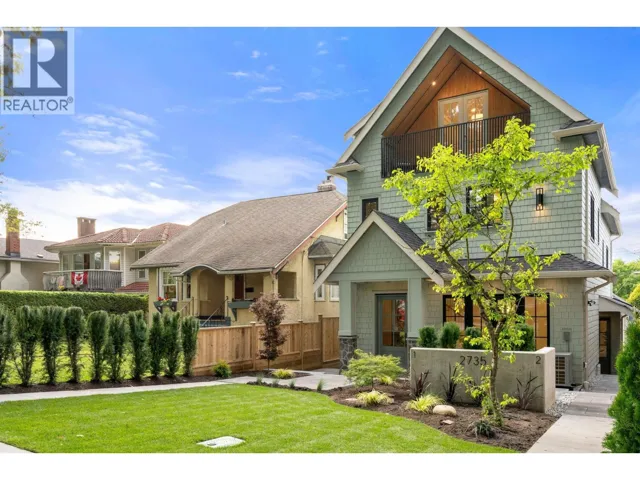 2 2735 ETON STREET, Vancouver, British Columbia V5K1K2