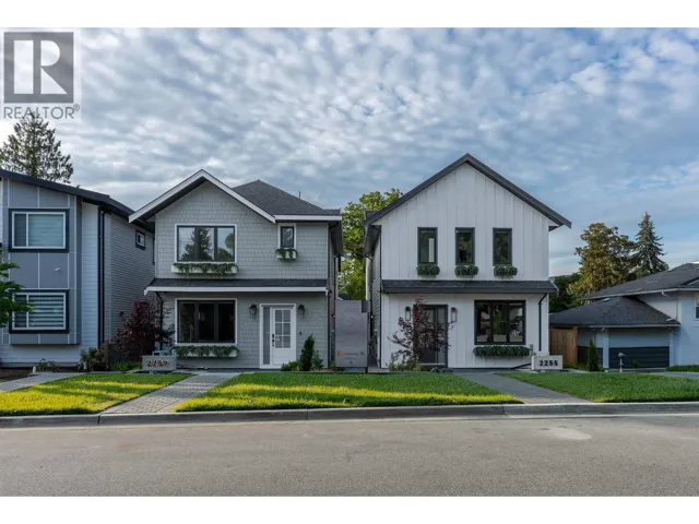 102 2255 LOBB AVENUE, Port Coquitlam, British Columbia V3C1M5