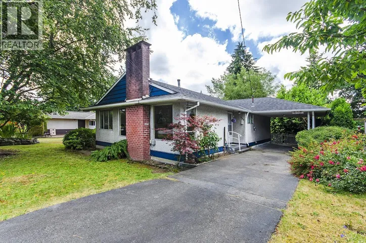 945 CAITHNESS CRESCENT, Port Moody, British Columbia V3H1C4