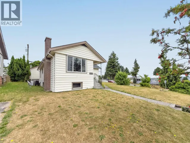 319 E EIGHTH AVENUE, New Westminster, British Columbia V3L4K5