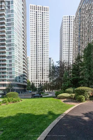 502 - 30 ELM DRIVE W, Mississauga (City Centre), Ontario L5B0N6