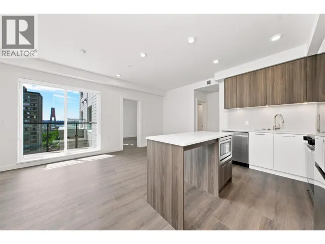 522 82 FIRST STREET, New Westminster, British Columbia V3L0L8