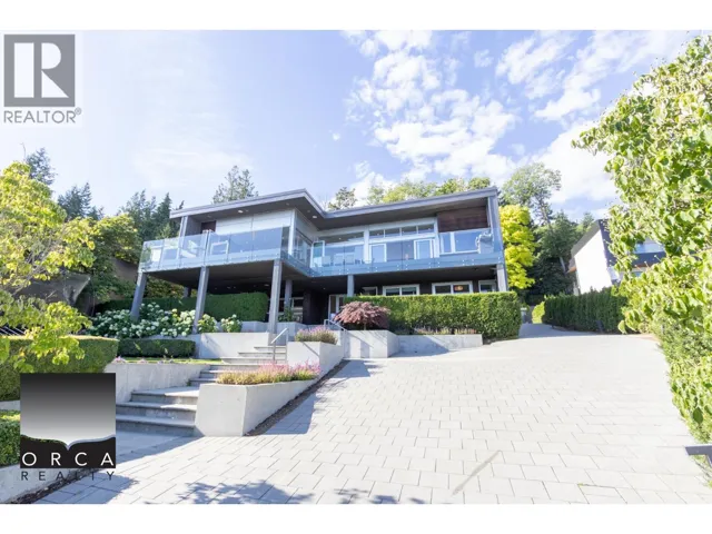 3295 WESTMOUNT ROAD, West Vancouver, British Columbia V7V3G5