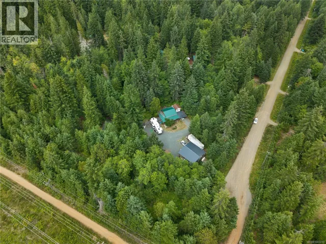 3866 Pinecrest Rd, Black Creek, British Columbia V9J1E6