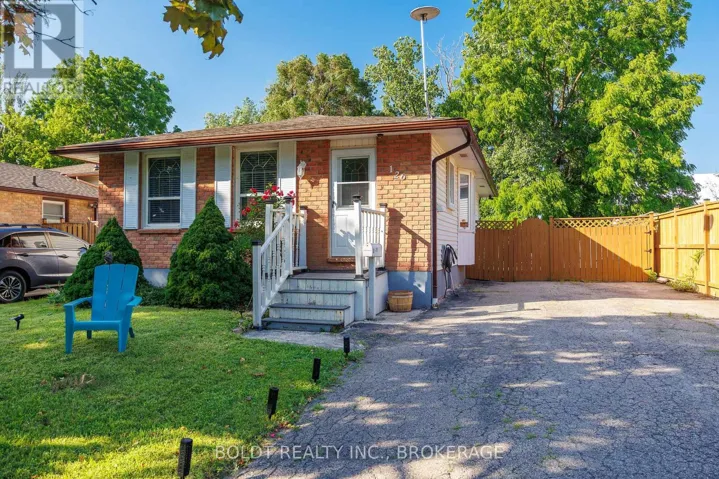 126 ELMA STREET, St. Catharines (Lakeport), Ontario L2N6A2