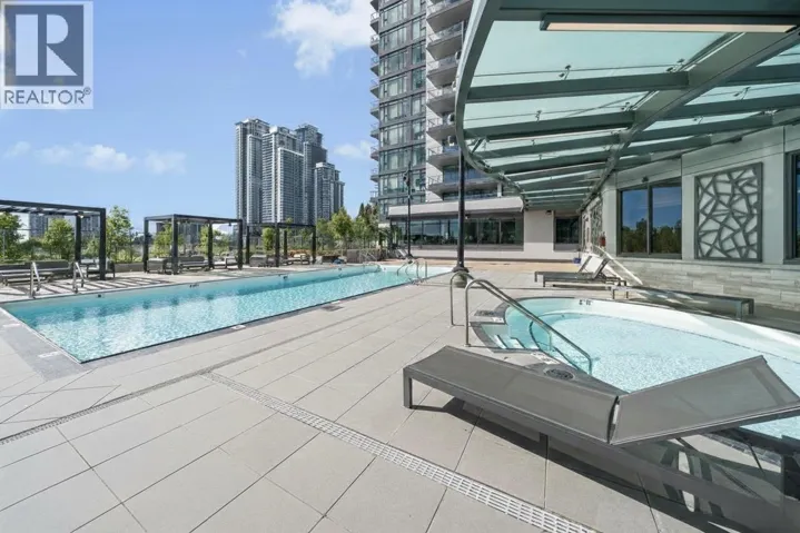1305 450 WESTVIEW STREET, Coquitlam, British Columbia V3K6C3