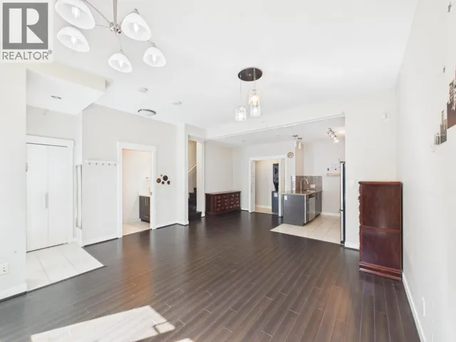 3 6733 BUSWELL STREET, Richmond, British Columbia V6Y0E3
