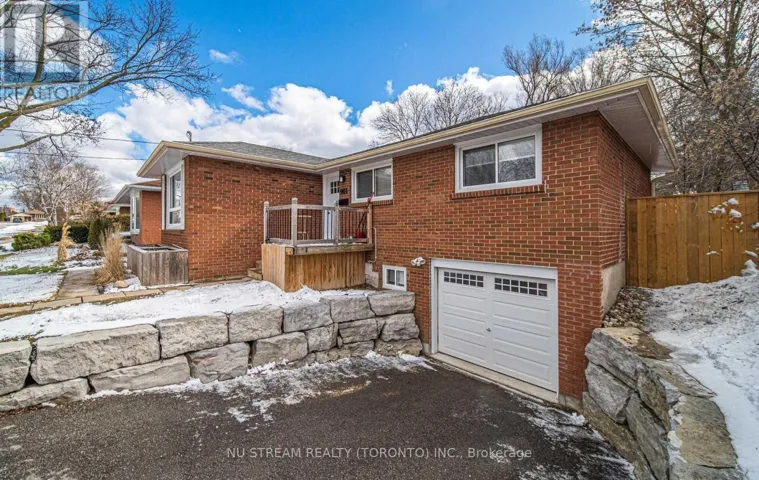 901 LILAC TERRACE, Whitby (Downtown Whitby), Ontario L1N2A6