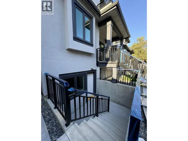 A 3814 W 17 AVENUE, Vancouver, British Columbia V6S2H5