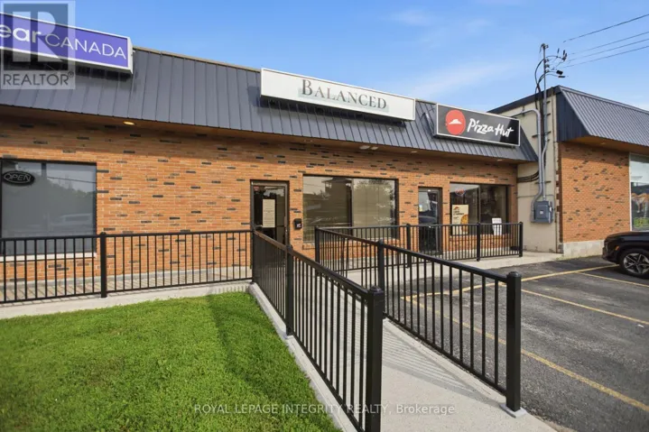 UNIT #7 - 100 MADAWASKA BOULEVARD, Arnprior, Ontario K7S1S7