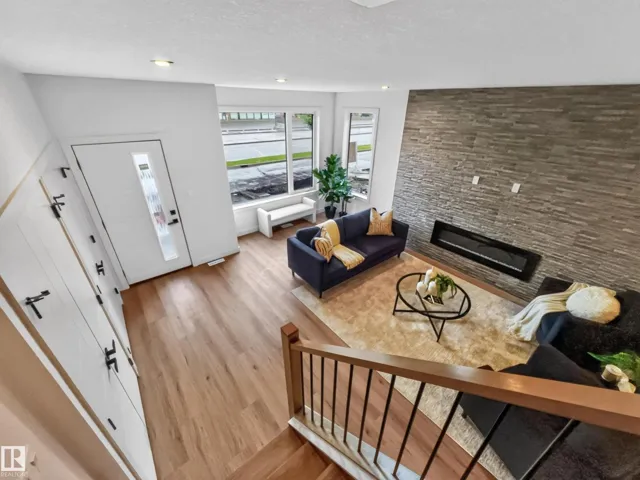 8711 149 ST NW, Edmonton, Alberta T5R1B5