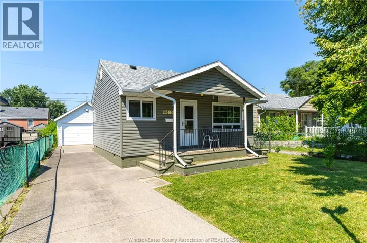 1586 PRINCE, Windsor, Ontario N9C3B3
